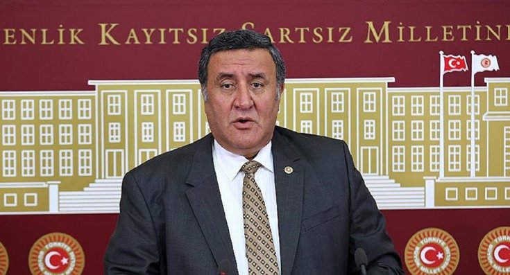 “ÜNİVERSİTELİ İŞÇİLERİN ÖZLÜK HAKLARINI VERİN”