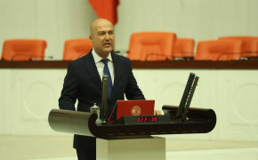 Üniversiteli işçilerin adalet talebi Meclis gündeminde