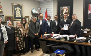 T.C. Çalışma ve Sosyal Güvenlik Bakan Yardımcısı Sayın Faruk Özçelik ve Ak Parti Sivil Toplum ve Halkla İlişkiler Başkan Yardımcısı Mücahit Yılmaz’a Üniversiteli İşçiler Derneği Yönetim Kurulu olarak misafir olduk.