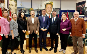Derneğimiz Yönetim Kurulu üyelerinden Dilek Güngör Hanımefendi ve Kamu Çalışanları Platform Heyeti, Ocak Partisi Genel Merkezi’nde